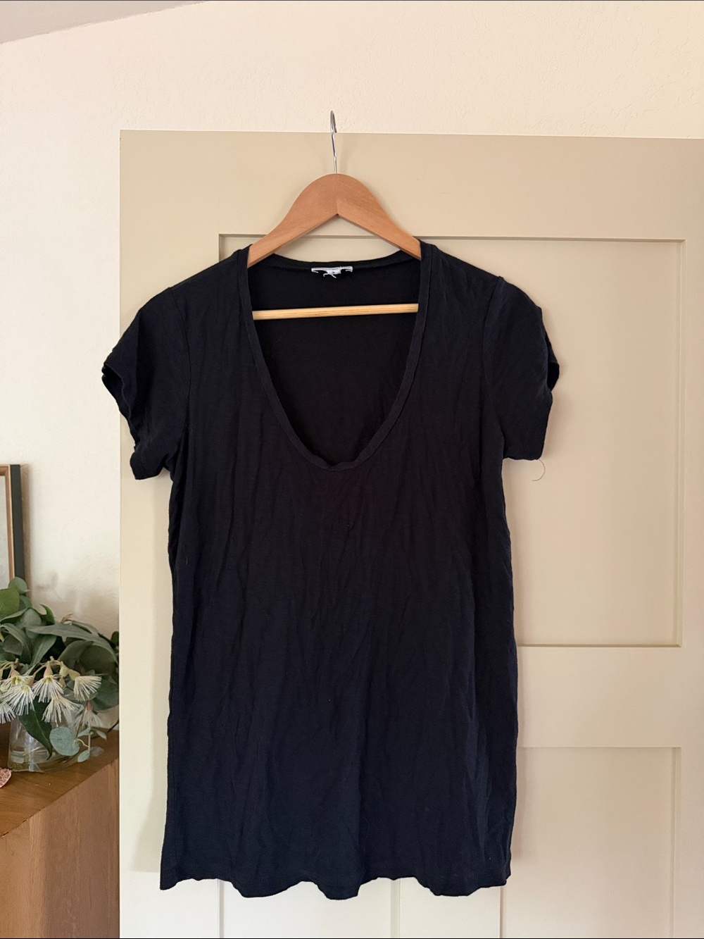 James Perse 3 L Black V-Neck Women's Tee